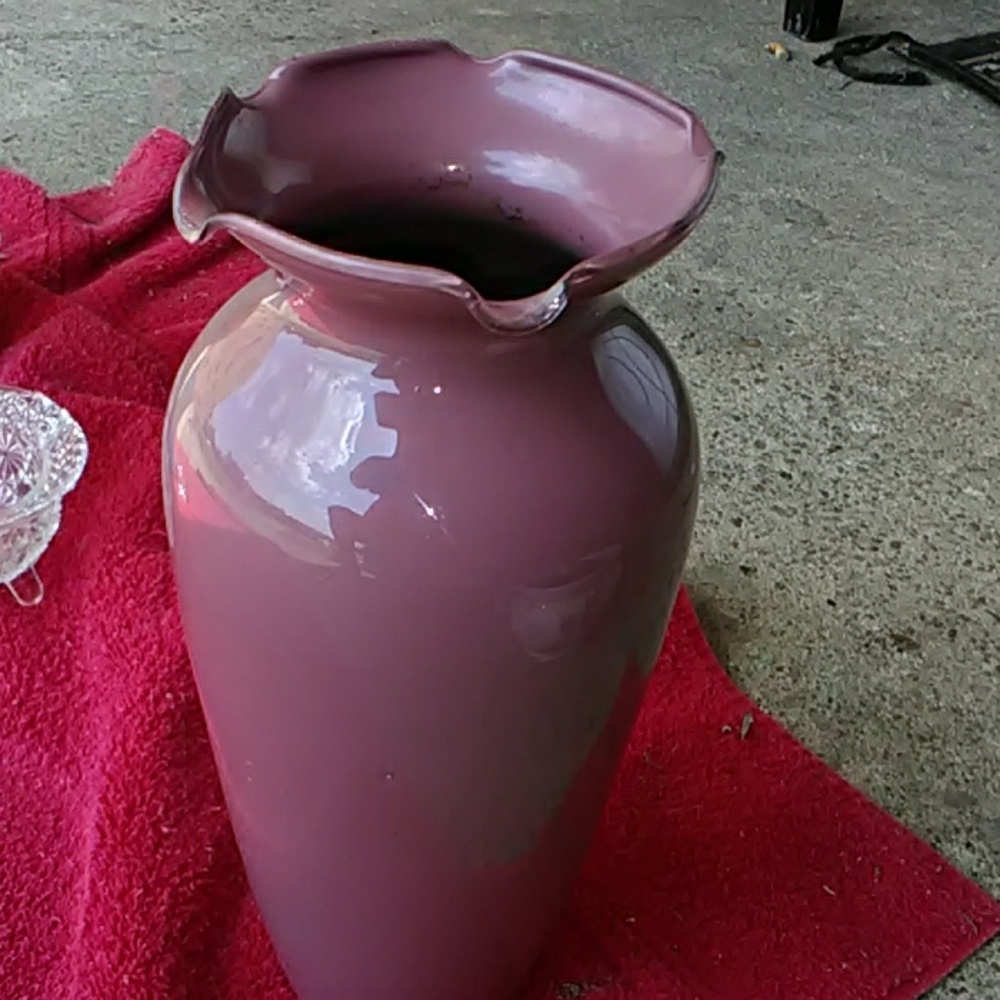 Vase - Picture 2 of 4